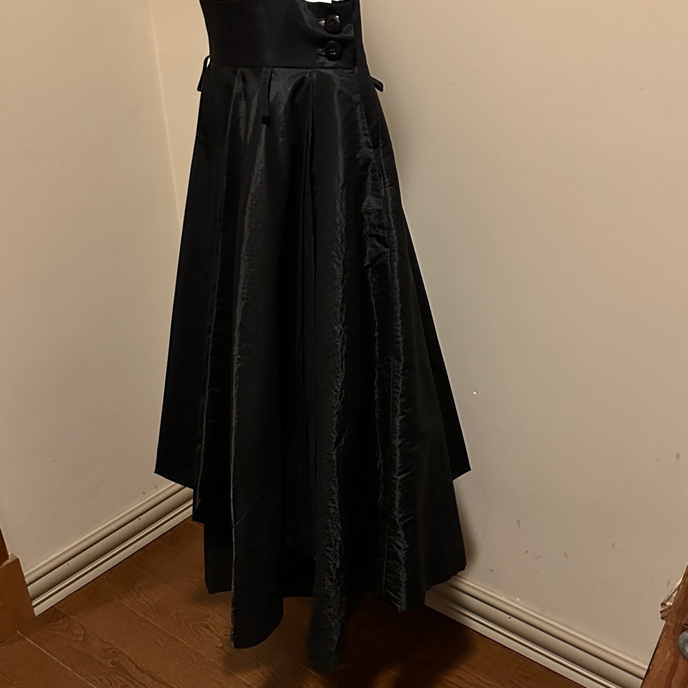 Issey Miyake Black voluminous asymmetrical skirt